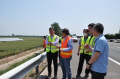 方程机械受邀参加山东高速集团组织的边坡打草现场演示会