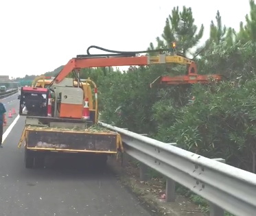 GLC3-10-187车载式公路绿篱修剪机